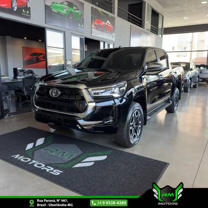 TOYOTA HILUX 2.8 D-4D TURBO DIESEL CD SRV 4X4 AUTOMÁTICO